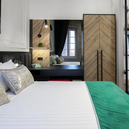 Dezign Superior Apartments & Rooms Zara Esterno foto