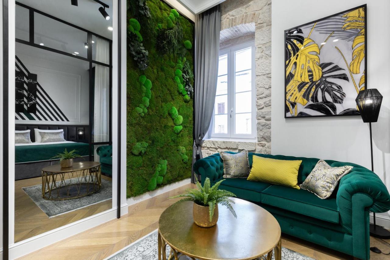 Dezign Superior Apartments & Rooms Zara Esterno foto