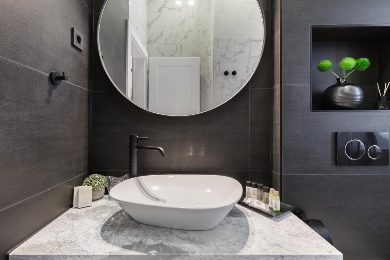 Dezign Superior Apartments & Rooms Zara Esterno foto