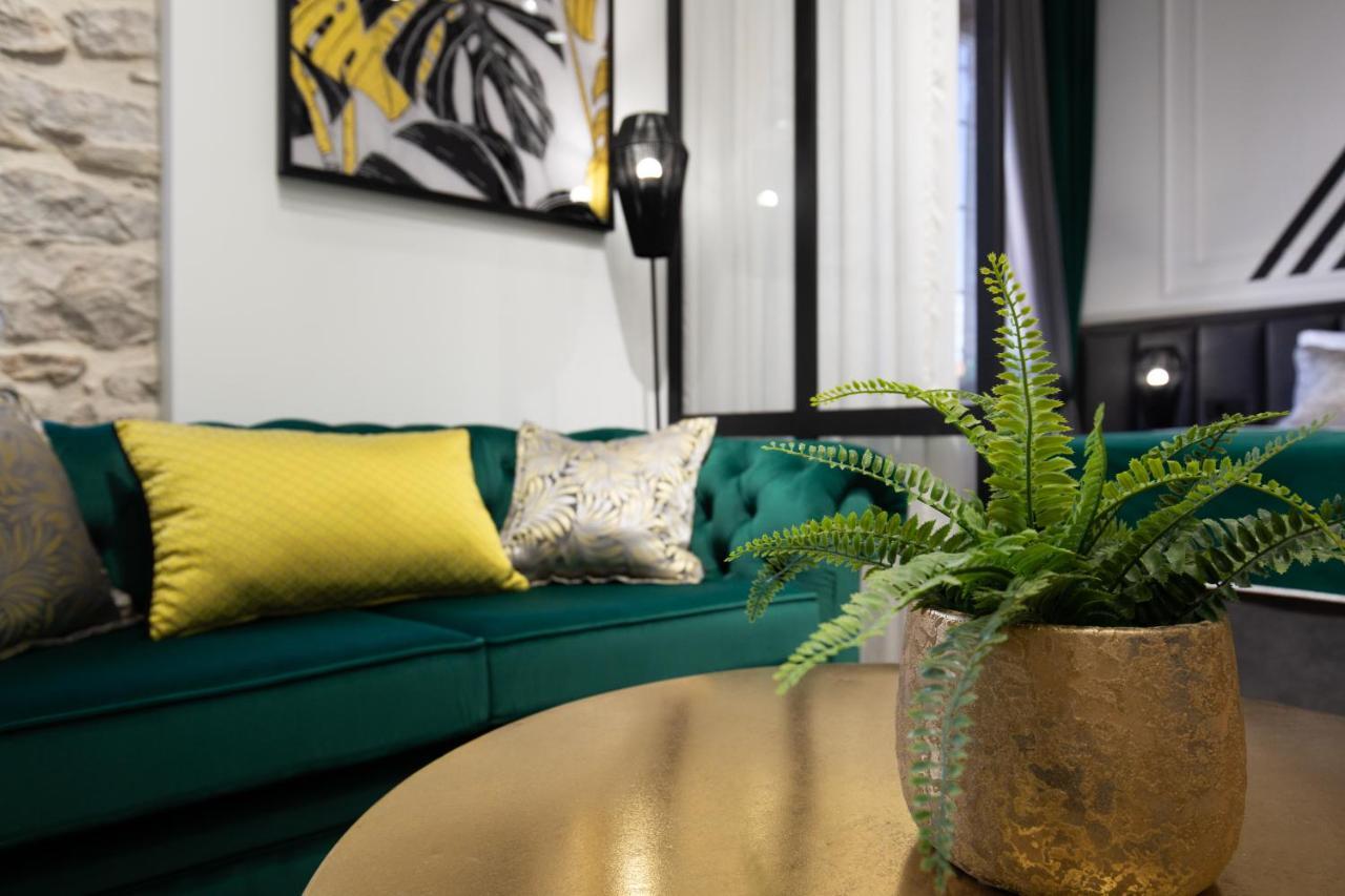 Dezign Superior Apartments & Rooms Zara Esterno foto
