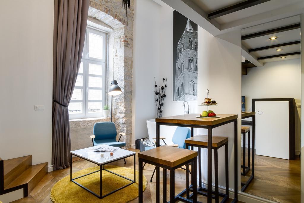 Dezign Superior Apartments & Rooms Zara Esterno foto