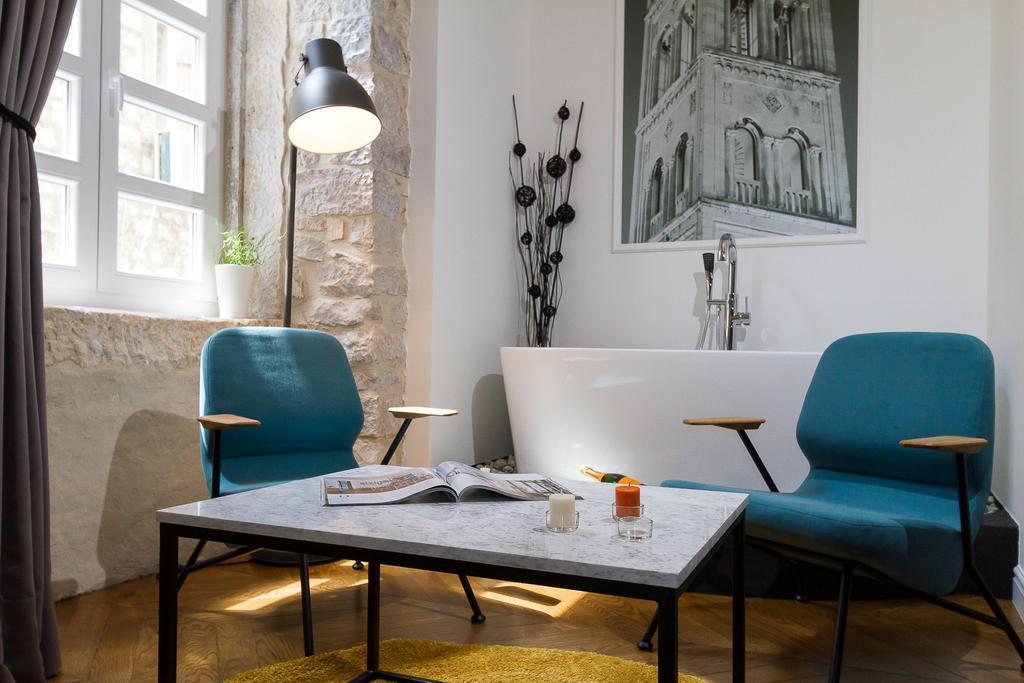 Dezign Superior Apartments & Rooms Zara Esterno foto